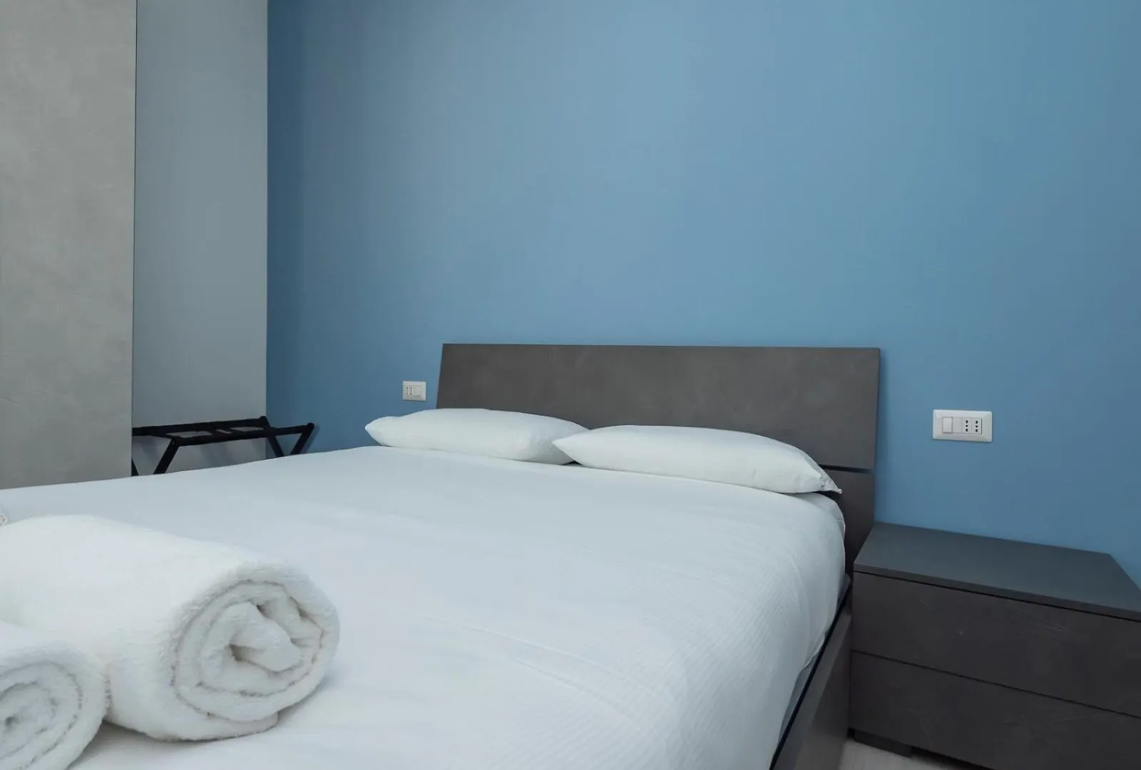 I Host Apartment - Ascanio Sforza 47 Milan