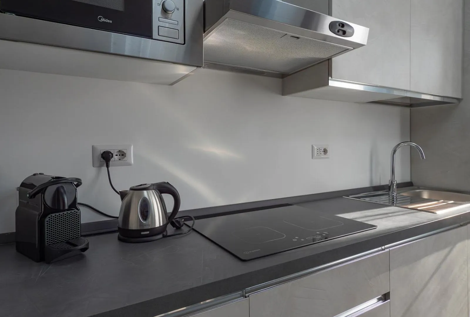 I Host Apartment - Ascanio Sforza 47 Milan
