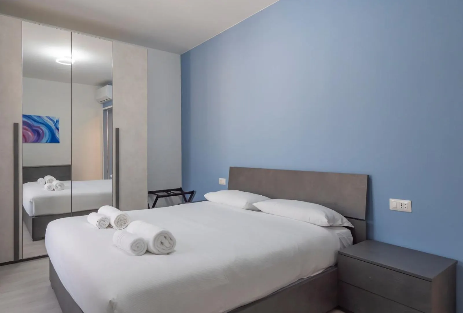 I Host Apartment - Ascanio Sforza 47 Milan