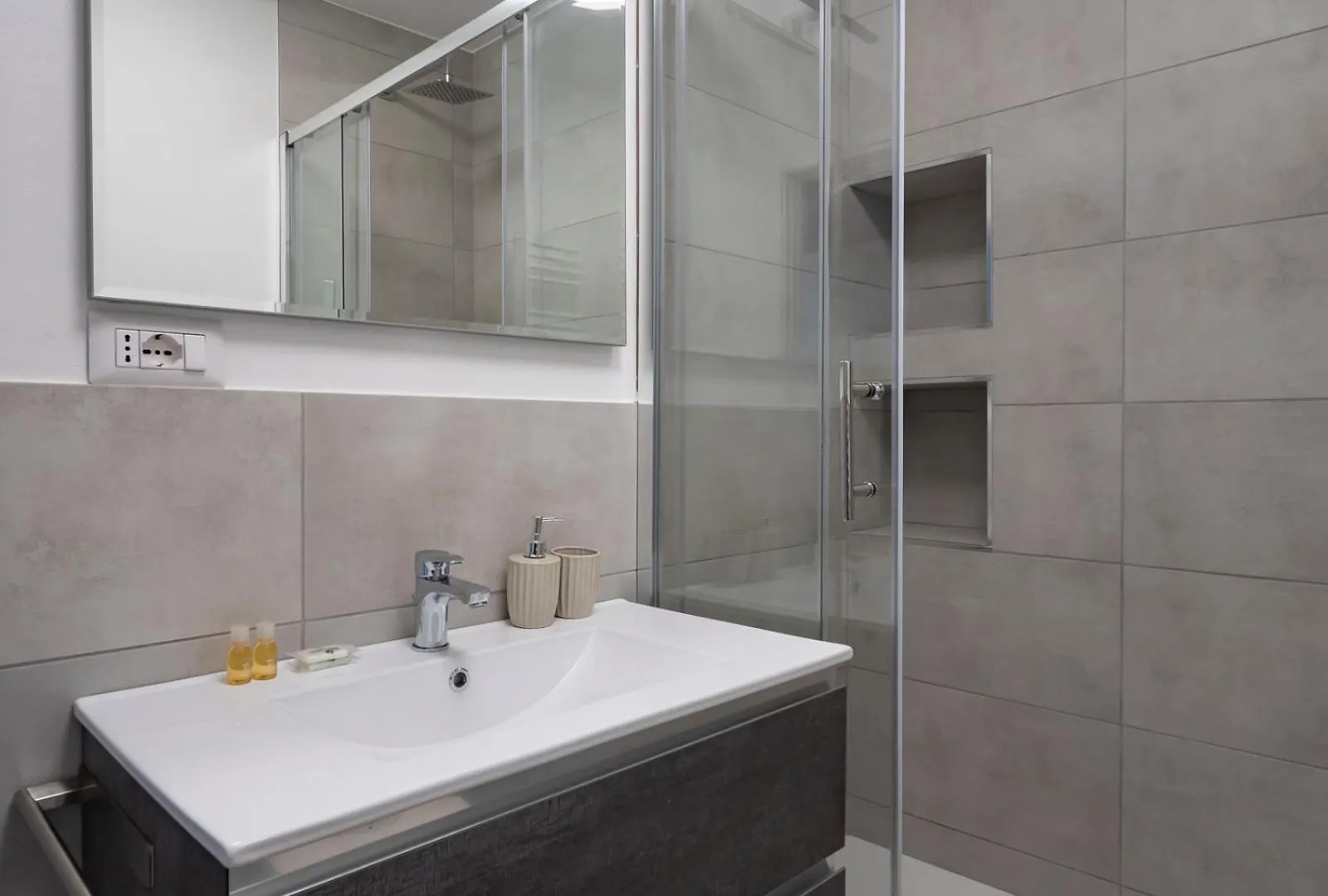 I Host Apartment - Ascanio Sforza 47 Milan