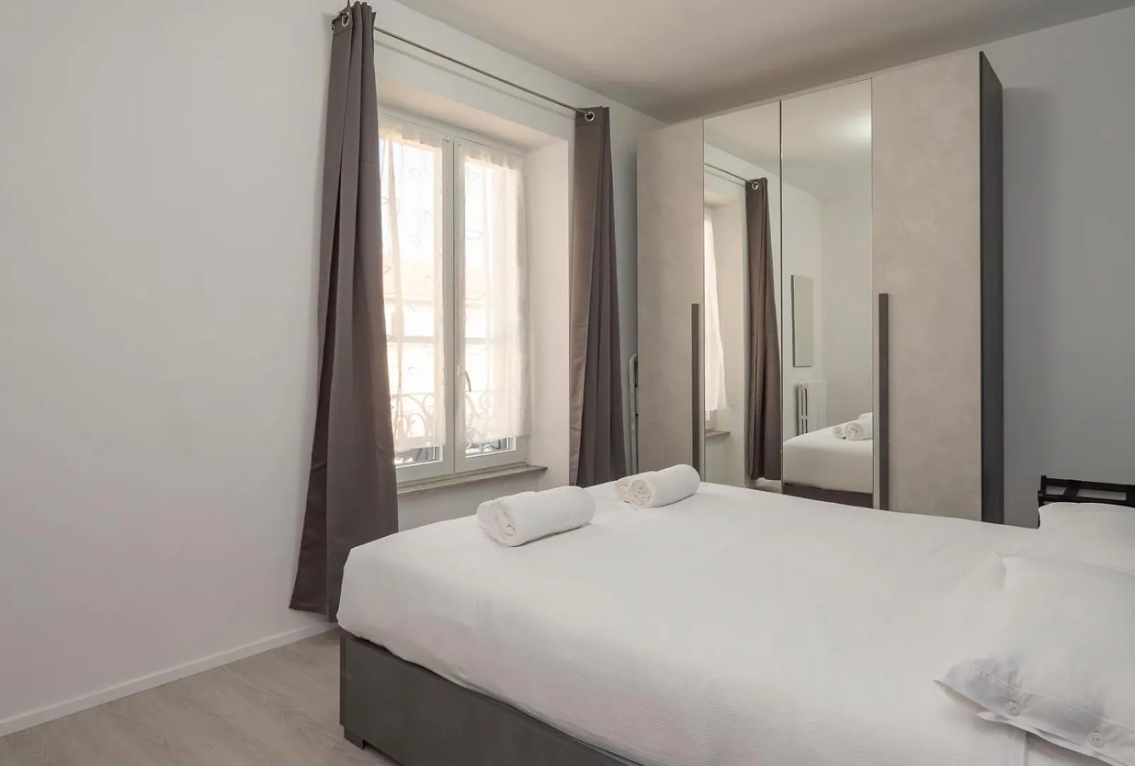 I Host Apartment - Ascanio Sforza 47 Milan